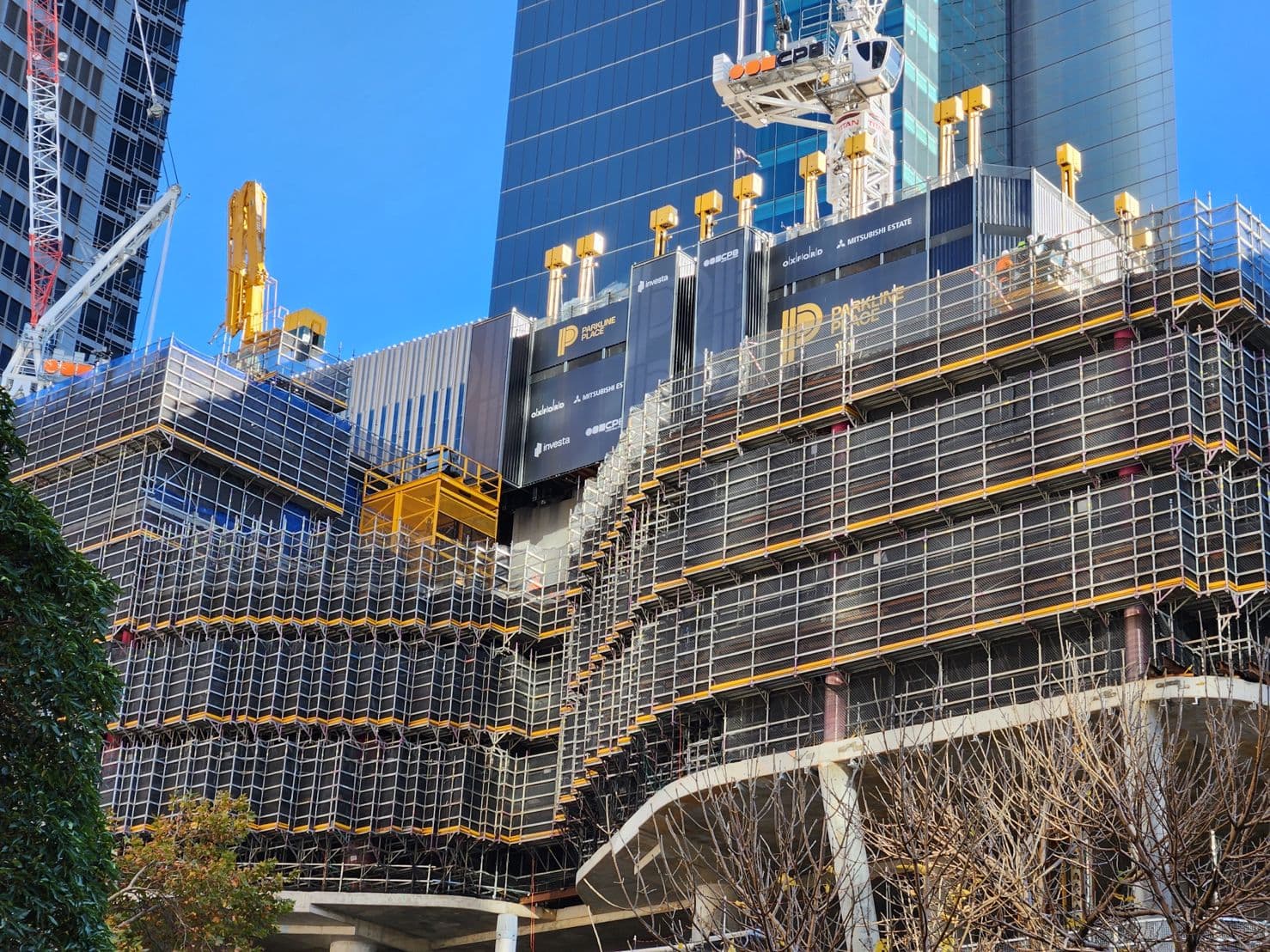 BKH scaffold access system erected on a commercial building